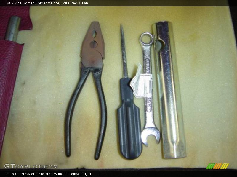 Alfa Red / Tan 1987 Alfa Romeo Spider Veloce