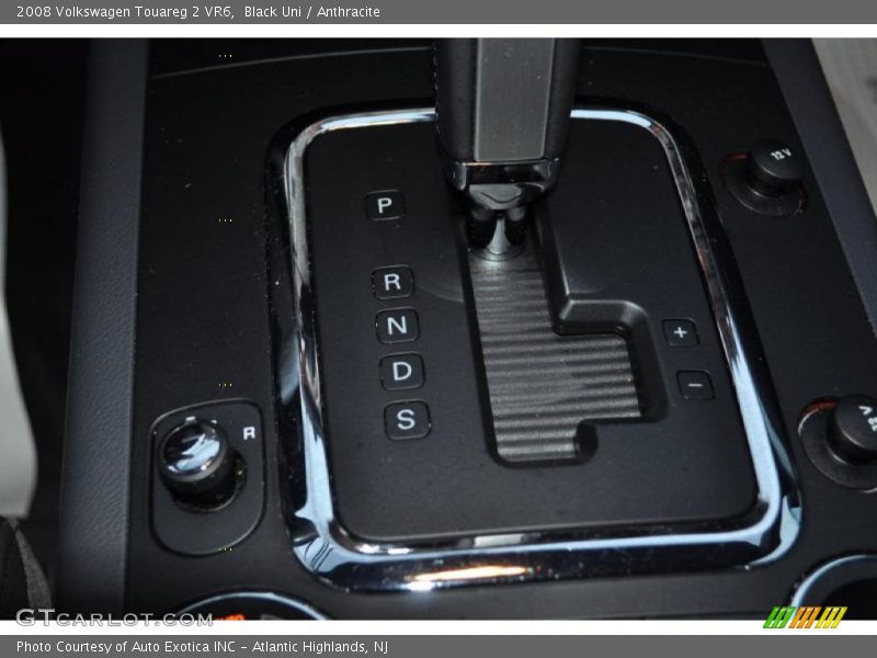 Black Uni / Anthracite 2008 Volkswagen Touareg 2 VR6