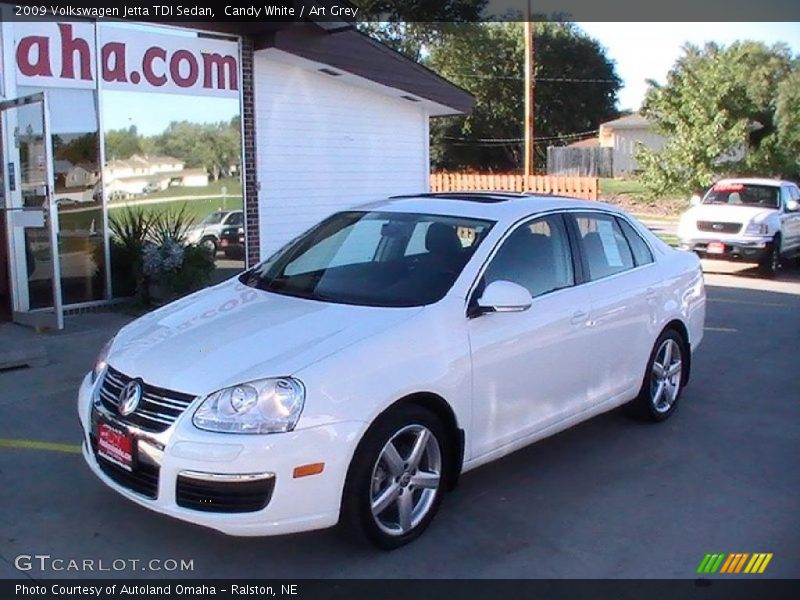 Candy White / Art Grey 2009 Volkswagen Jetta TDI Sedan