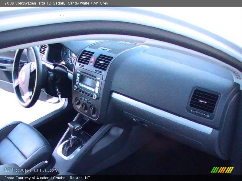 Candy White / Art Grey 2009 Volkswagen Jetta TDI Sedan