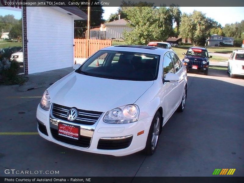 Candy White / Art Grey 2009 Volkswagen Jetta TDI Sedan