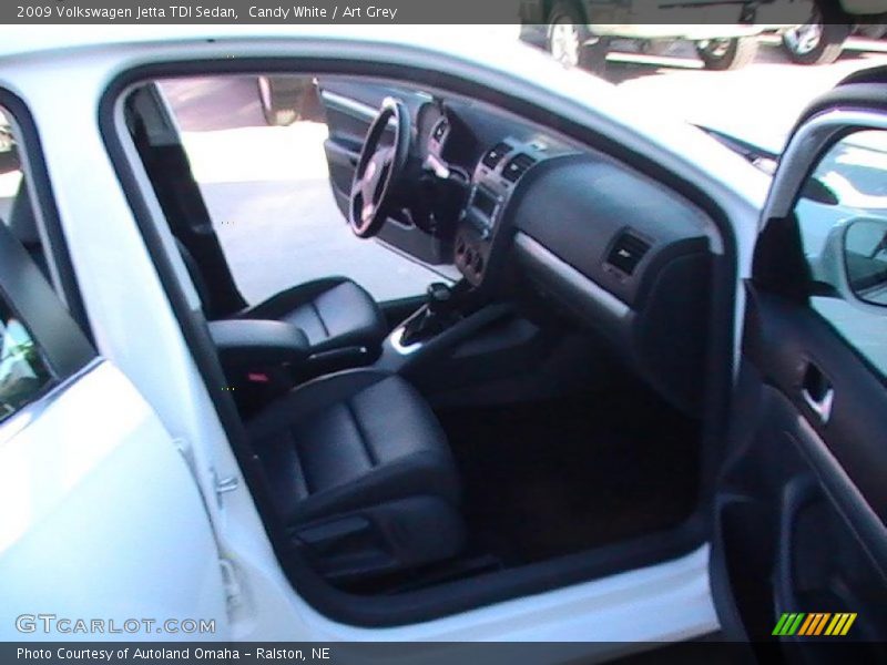 Candy White / Art Grey 2009 Volkswagen Jetta TDI Sedan