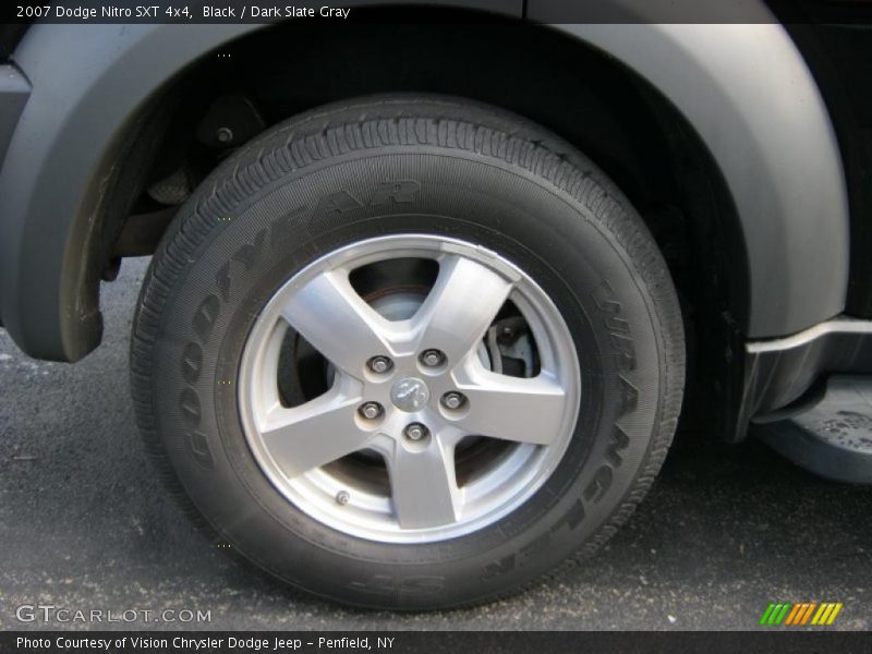  2007 Nitro SXT 4x4 Wheel