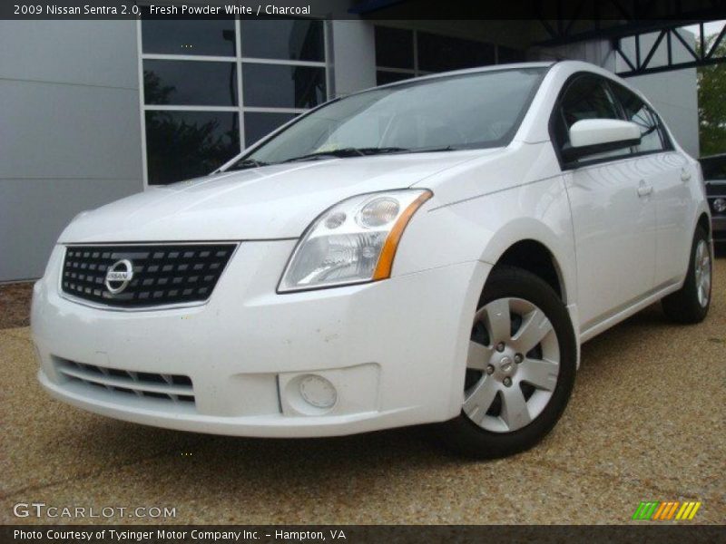 Fresh Powder White / Charcoal 2009 Nissan Sentra 2.0