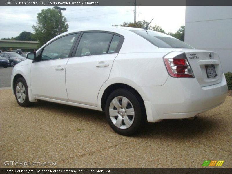 Fresh Powder White / Charcoal 2009 Nissan Sentra 2.0