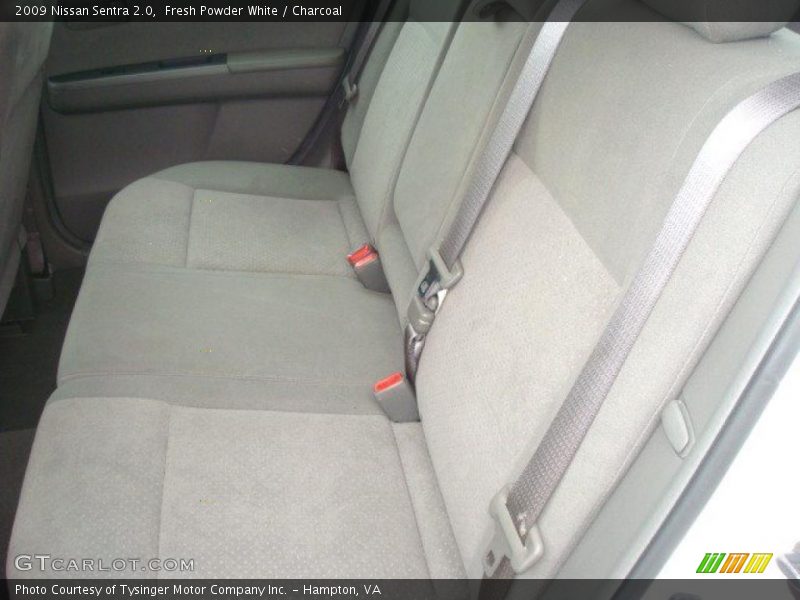 Fresh Powder White / Charcoal 2009 Nissan Sentra 2.0