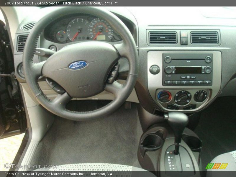 Pitch Black / Charcoal/Light Flint 2007 Ford Focus ZX4 SES Sedan