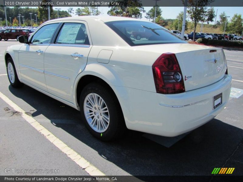 Cool Vanilla White / Dark Slate Gray 2010 Chrysler 300 Touring