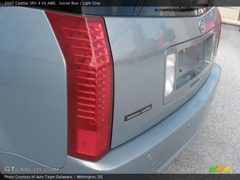 Sunset Blue / Light Gray 2007 Cadillac SRX 4 V6 AWD