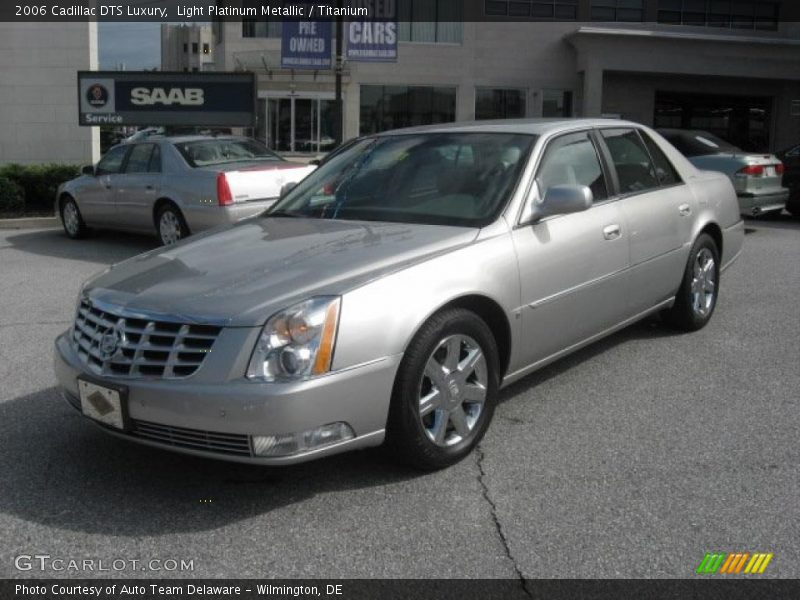 Light Platinum Metallic / Titanium 2006 Cadillac DTS Luxury