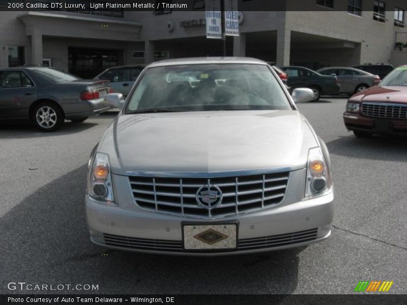 Light Platinum Metallic / Titanium 2006 Cadillac DTS Luxury