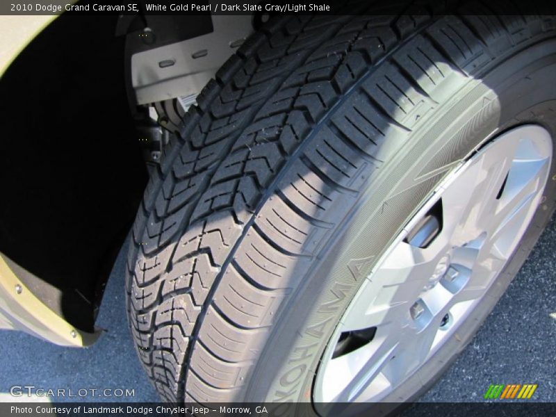 White Gold Pearl / Dark Slate Gray/Light Shale 2010 Dodge Grand Caravan SE