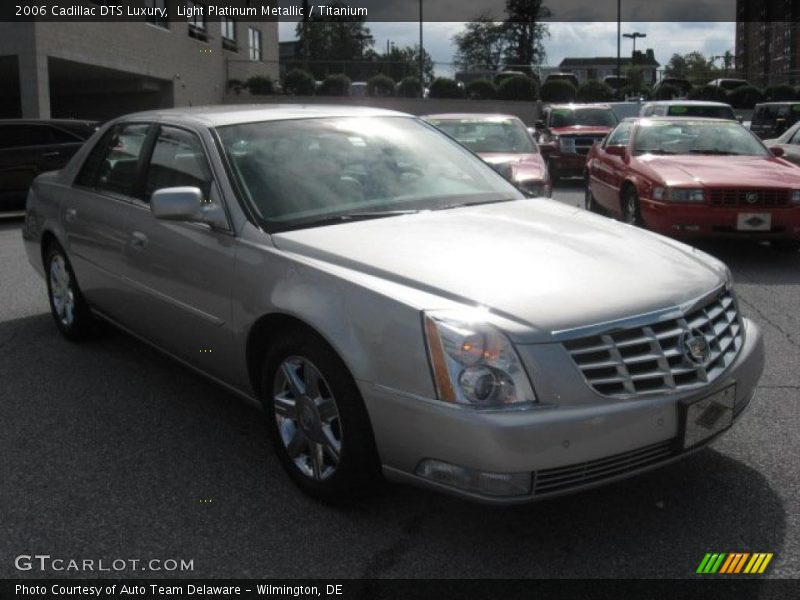 Light Platinum Metallic / Titanium 2006 Cadillac DTS Luxury