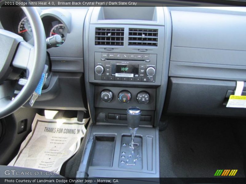 Brilliant Black Crystal Pearl / Dark Slate Gray 2011 Dodge Nitro Heat 4.0