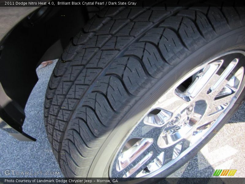 Brilliant Black Crystal Pearl / Dark Slate Gray 2011 Dodge Nitro Heat 4.0