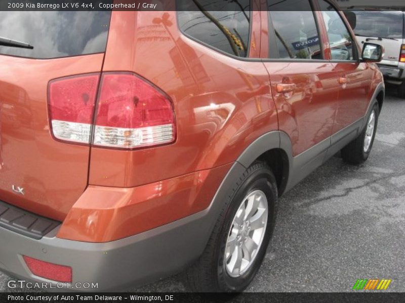 Copperhead / Gray 2009 Kia Borrego LX V6 4x4