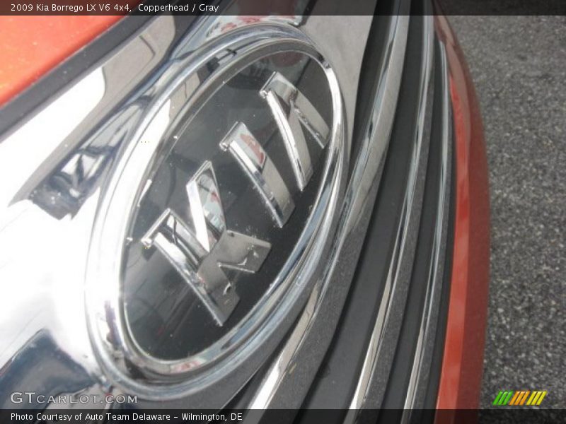 Copperhead / Gray 2009 Kia Borrego LX V6 4x4