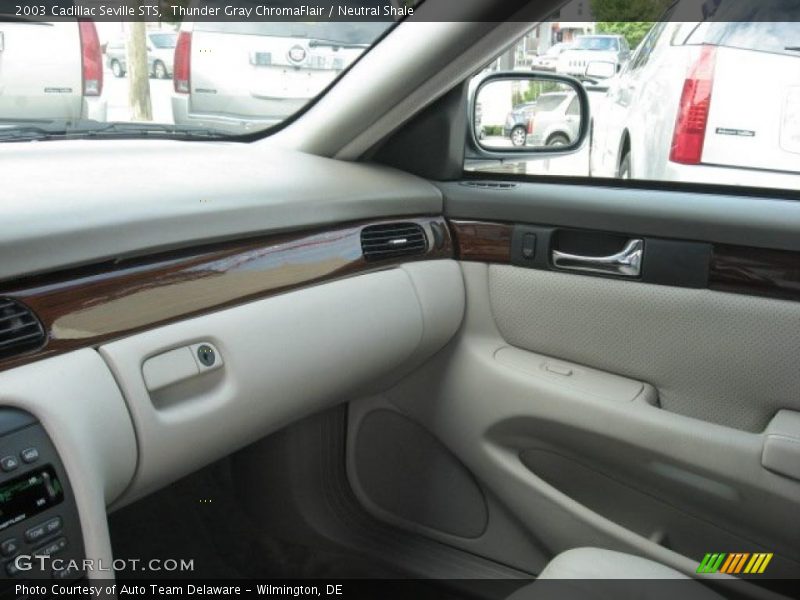 Thunder Gray ChromaFlair / Neutral Shale 2003 Cadillac Seville STS