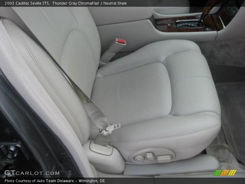 Thunder Gray ChromaFlair / Neutral Shale 2003 Cadillac Seville STS