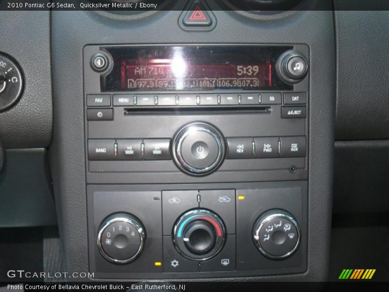 Quicksilver Metallic / Ebony 2010 Pontiac G6 Sedan