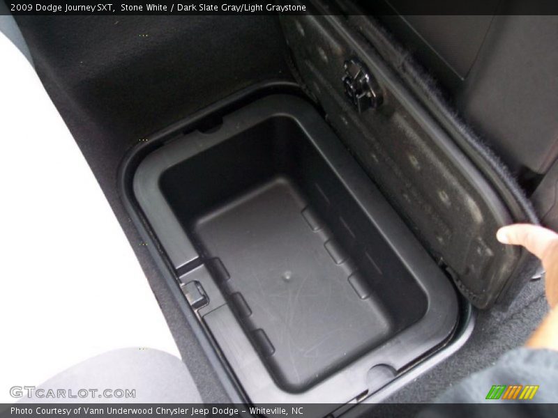 Stone White / Dark Slate Gray/Light Graystone 2009 Dodge Journey SXT