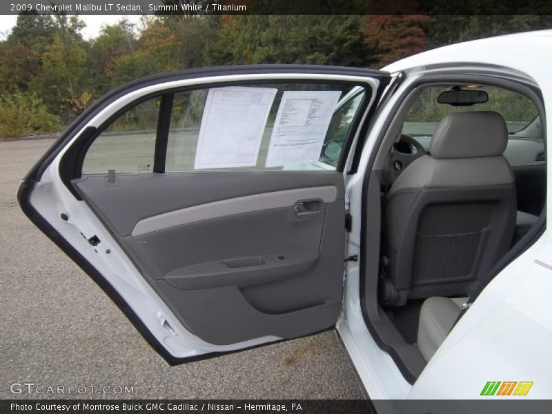 Summit White / Titanium 2009 Chevrolet Malibu LT Sedan