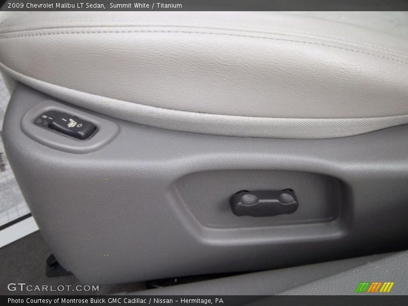 Summit White / Titanium 2009 Chevrolet Malibu LT Sedan