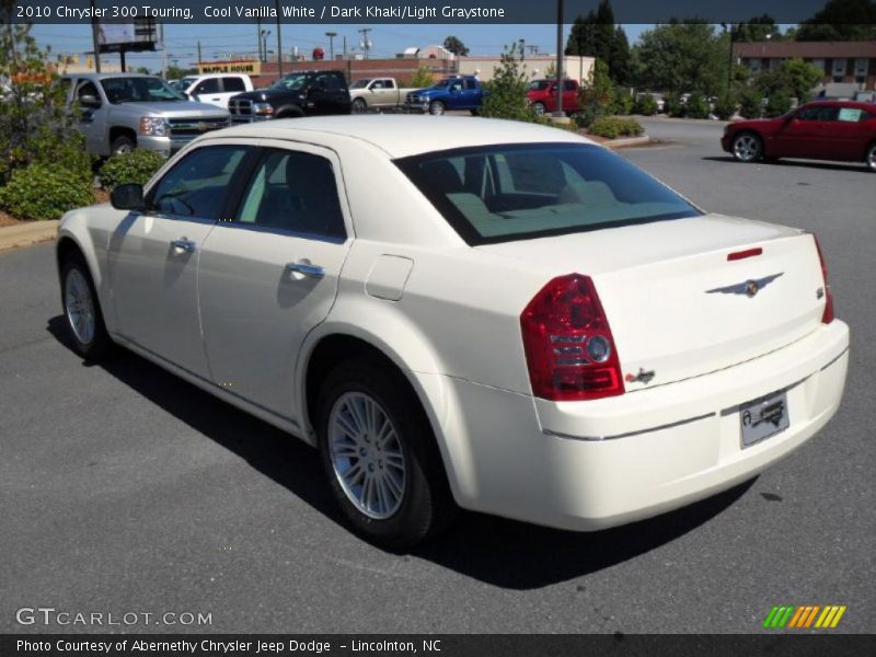 Cool Vanilla White / Dark Khaki/Light Graystone 2010 Chrysler 300 Touring