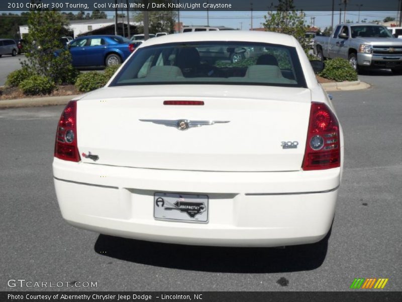 Cool Vanilla White / Dark Khaki/Light Graystone 2010 Chrysler 300 Touring