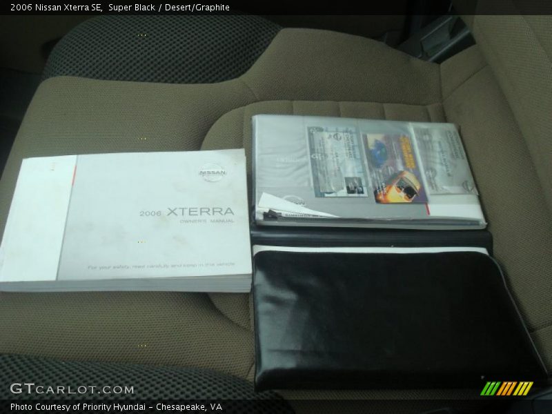 Super Black / Desert/Graphite 2006 Nissan Xterra SE