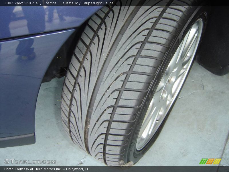 Cosmos Blue Metallic / Taupe/Light Taupe 2002 Volvo S60 2.4T