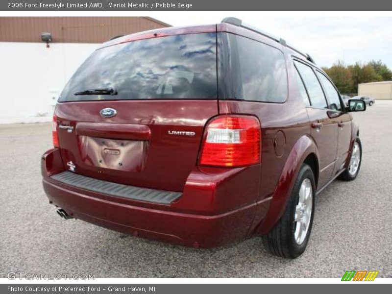 Merlot Metallic / Pebble Beige 2006 Ford Freestyle Limited AWD