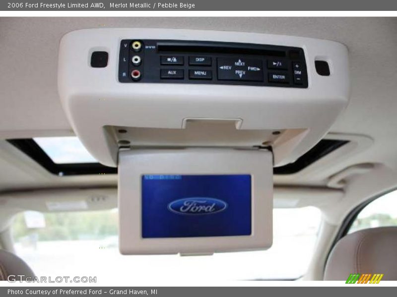 Merlot Metallic / Pebble Beige 2006 Ford Freestyle Limited AWD