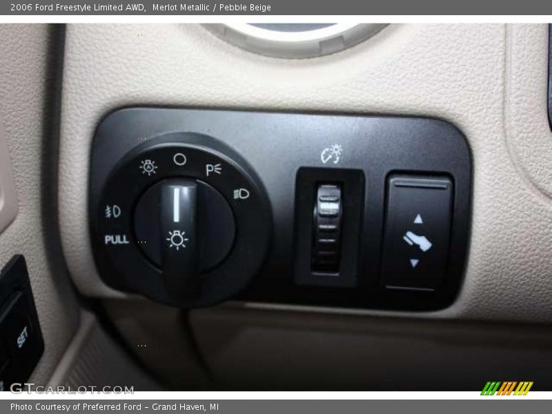 Merlot Metallic / Pebble Beige 2006 Ford Freestyle Limited AWD
