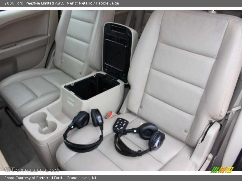  2006 Freestyle Limited AWD Pebble Beige Interior