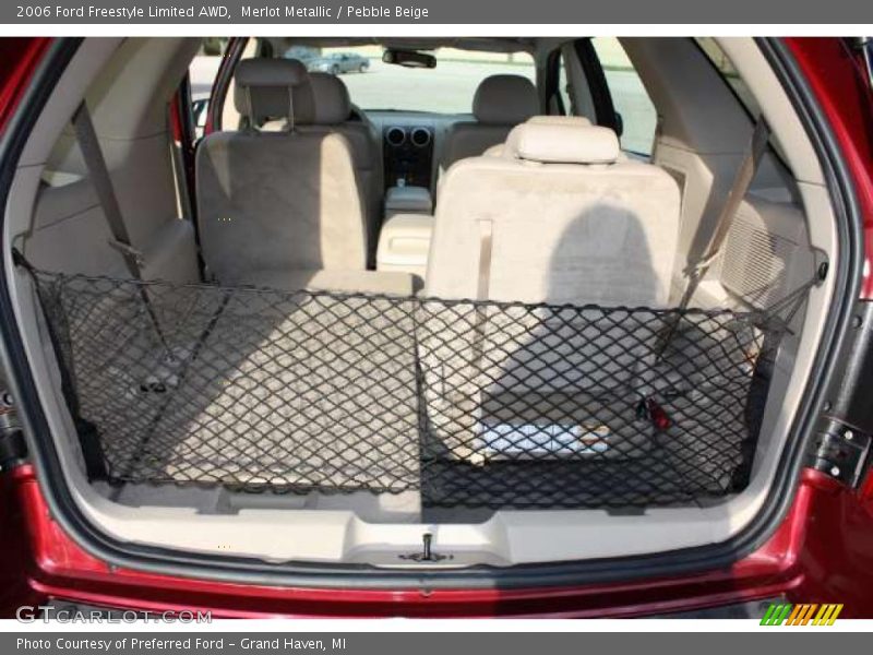 Merlot Metallic / Pebble Beige 2006 Ford Freestyle Limited AWD