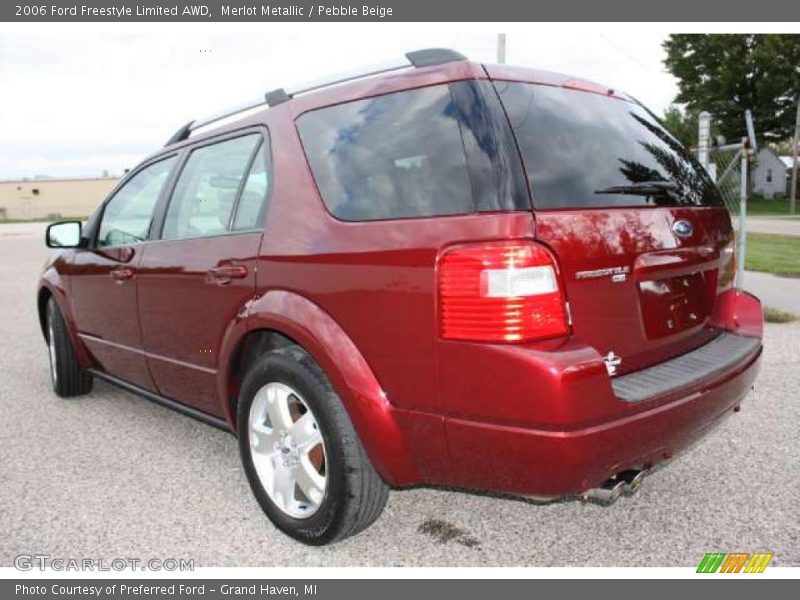 Merlot Metallic / Pebble Beige 2006 Ford Freestyle Limited AWD