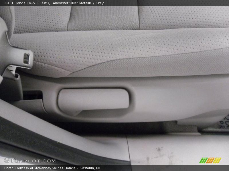 Alabaster Silver Metallic / Gray 2011 Honda CR-V SE 4WD