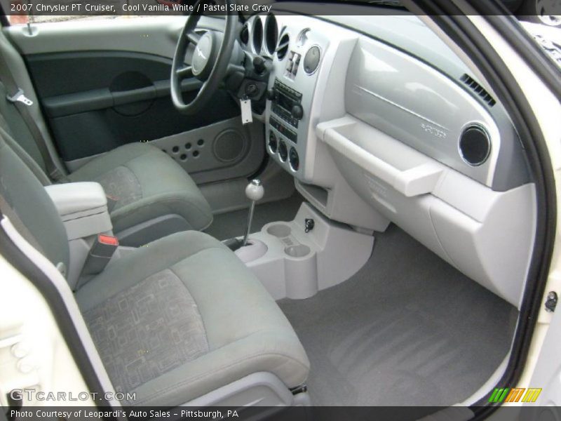 Cool Vanilla White / Pastel Slate Gray 2007 Chrysler PT Cruiser
