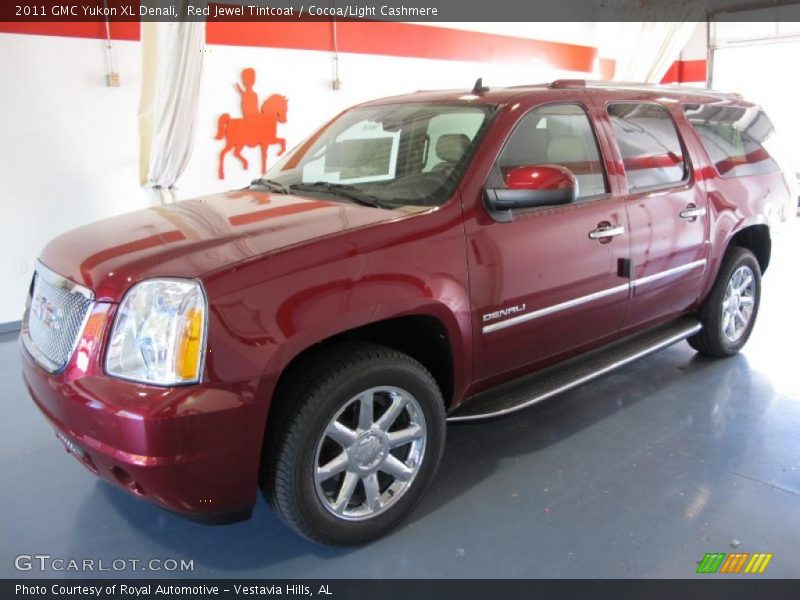 Red Jewel Tintcoat / Cocoa/Light Cashmere 2011 GMC Yukon XL Denali