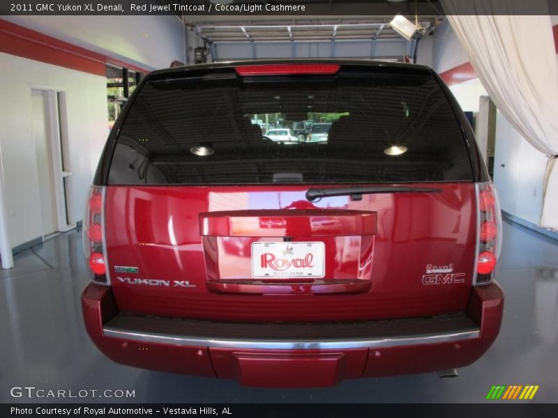 Red Jewel Tintcoat / Cocoa/Light Cashmere 2011 GMC Yukon XL Denali