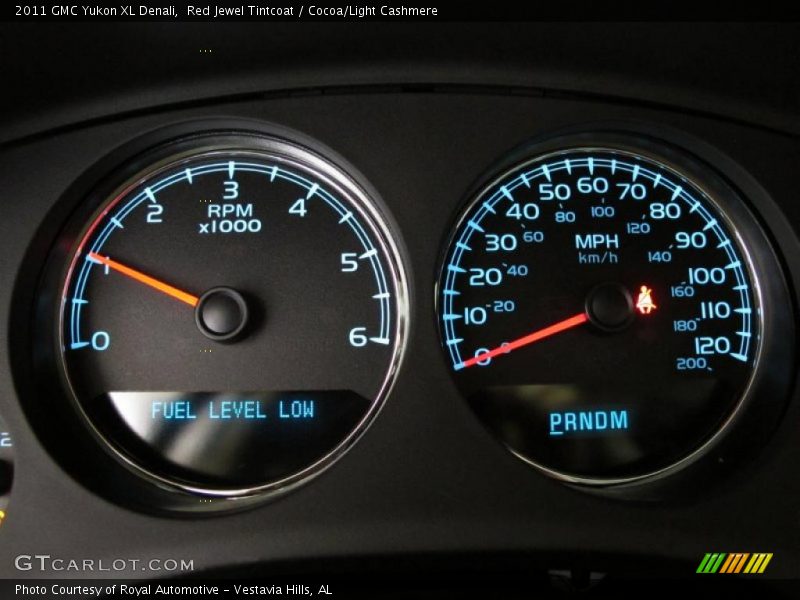 Red Jewel Tintcoat / Cocoa/Light Cashmere 2011 GMC Yukon XL Denali