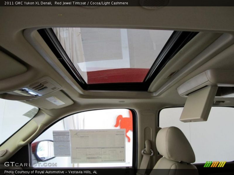 Red Jewel Tintcoat / Cocoa/Light Cashmere 2011 GMC Yukon XL Denali