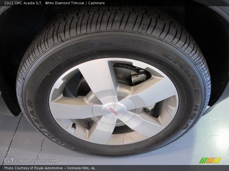 White Diamond Tintcoat / Cashmere 2011 GMC Acadia SLT