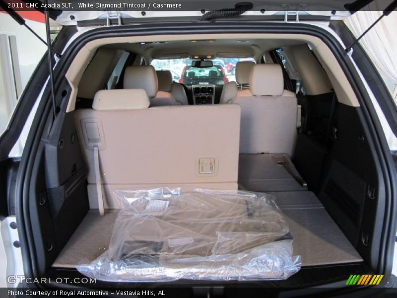 White Diamond Tintcoat / Cashmere 2011 GMC Acadia SLT