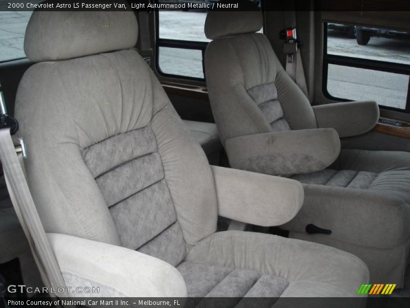 Light Autumnwood Metallic / Neutral 2000 Chevrolet Astro LS Passenger Van