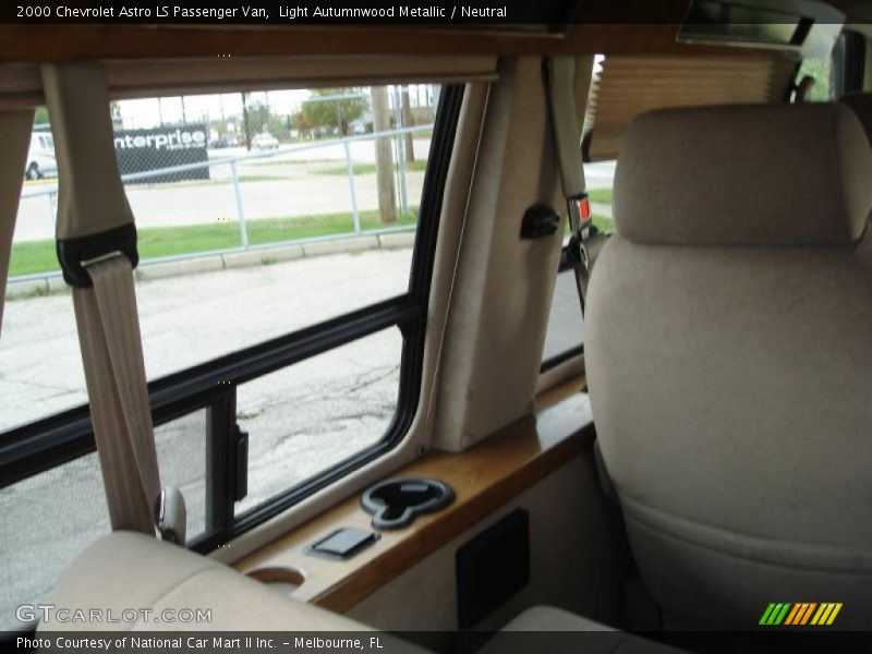 Light Autumnwood Metallic / Neutral 2000 Chevrolet Astro LS Passenger Van