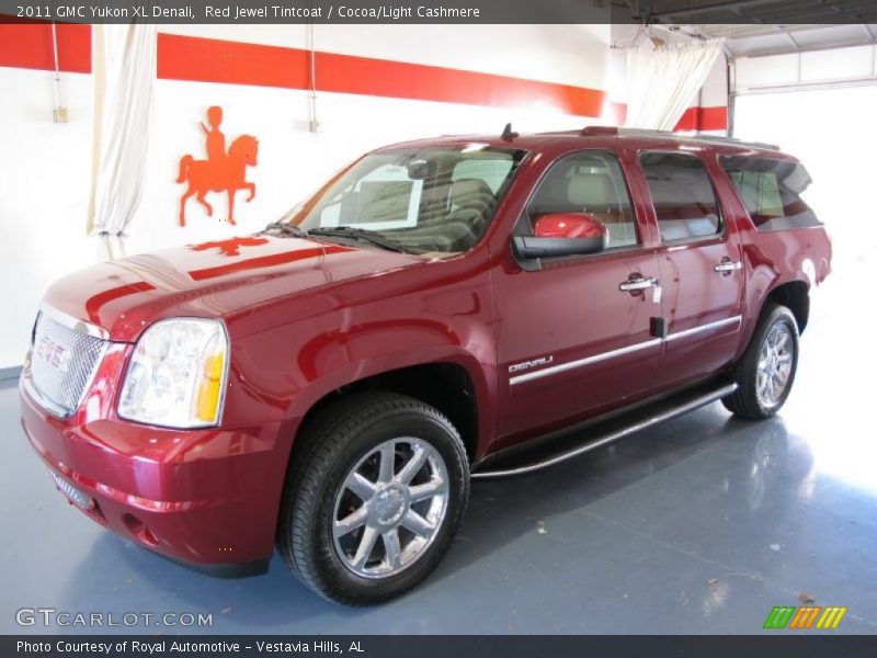 Red Jewel Tintcoat / Cocoa/Light Cashmere 2011 GMC Yukon XL Denali