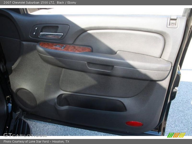 Black / Ebony 2007 Chevrolet Suburban 1500 LTZ