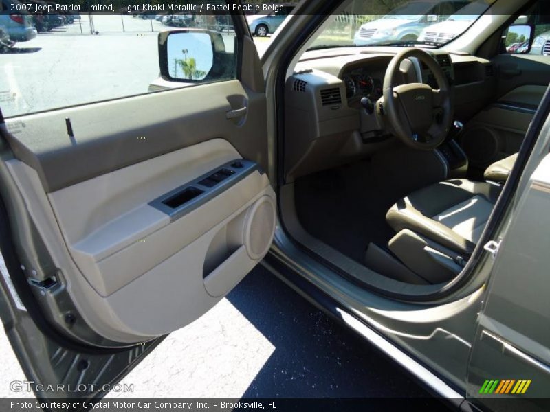 Light Khaki Metallic / Pastel Pebble Beige 2007 Jeep Patriot Limited